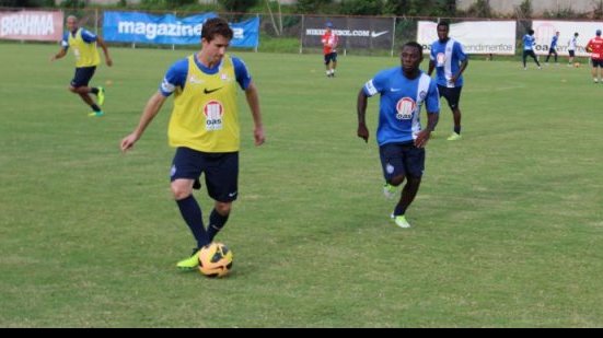 Imagem Aliviado, elenco do Bahia se reapresenta de olho no Flu