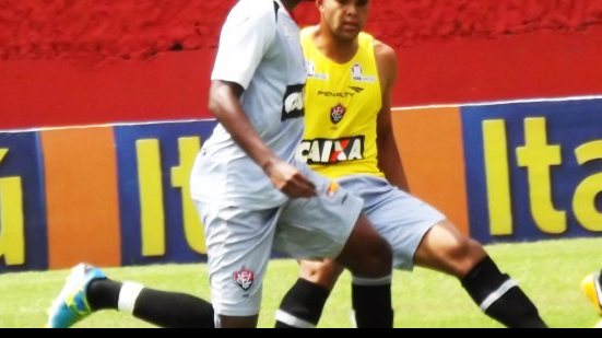 Imagem Reservas do Vitória disputam jogo-treino com equipe sub-18