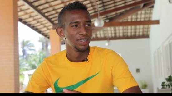 Imagem Em entrevista exclusiva, Talisca comenta sobre cobranças