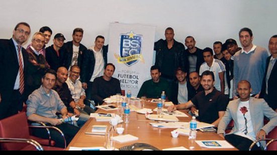 Imagem Insatisfeito, Bom Senso FC ameaça realizar greve em 2014