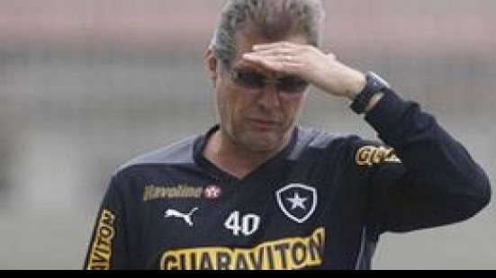 Imagem Oswaldo de Oliveira não é mais o treinador do Botafogo