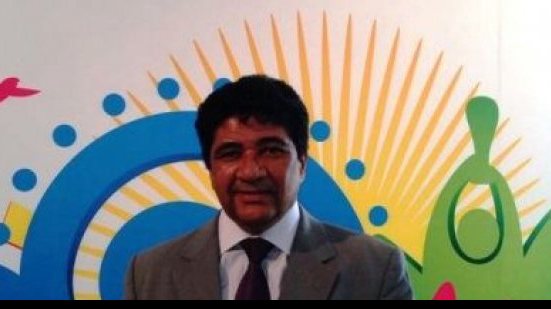 Imagem Presidente e diretor da FBF participam de sorteio da Copa 2014
