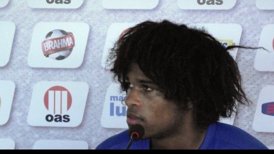 Imagem Valton confirma interesse em permanência de William Barbio