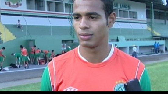 Imagem Bahia está perto de contratar volante da Chapecoense