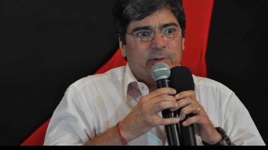 Imagem Falcão exalta estabilidade financeira do Vitória
