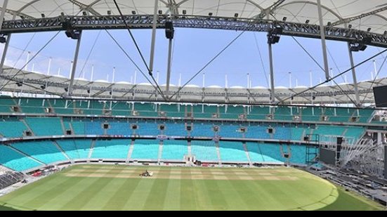 Imagem Gramado da Arena Fonte Nova recebe tratamento especial