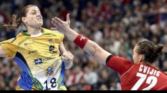 Imagem Brasil faz história e é campeão mundial de Handebol feminino