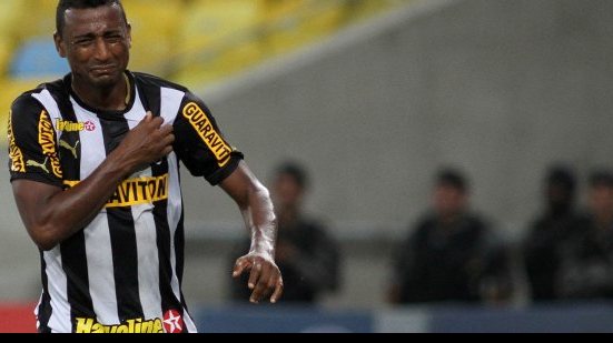 Imagem Botafogo quer manter atacante que decepcionou no Bahia