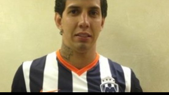Imagem Vitória pode ‘melar’ negociação de Victor Ramos com o Monterrey