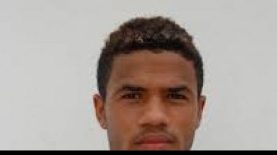 Imagem Lateral do Vitória interessa ao Corinthians