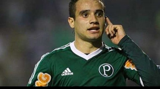 Imagem Pretendido pelo Bahia, atacante fecha com time mexicano