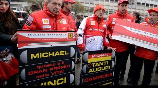 Imagem Fãs homenageiam Schumacher no dia que o alemão faz aniversário