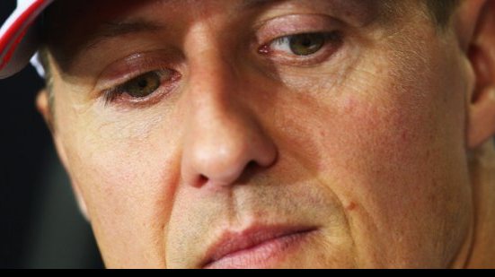 Imagem Ex-piloto afirma que Schumacher não corre risco de vida