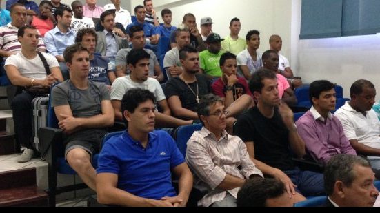 Imagem Sem Souza, Neto e Diones, Bahia se apresenta. Veja lista completa