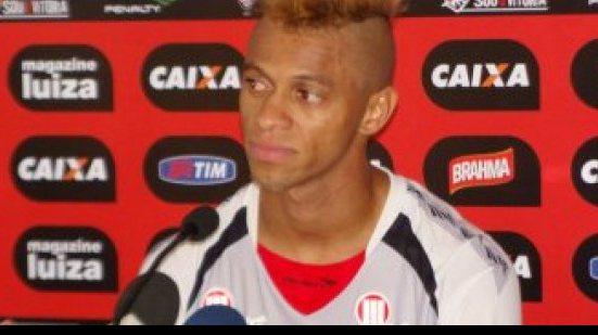 Imagem William Henrique quer nova chance no time titular do Vitória