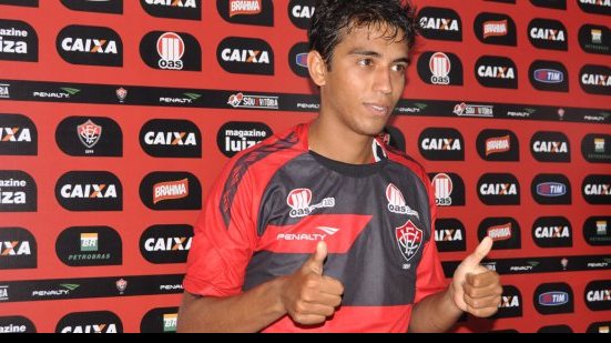 Imagem Lucas Zen agradece chance e promete se doar ao Vitória