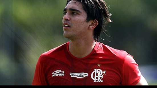 Imagem Campeão brasileiro confirma retorno de atacante revelado no Vitória