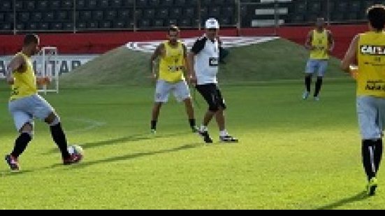 Imagem Vitória treina forte em dois turnos na Toca do Leão
