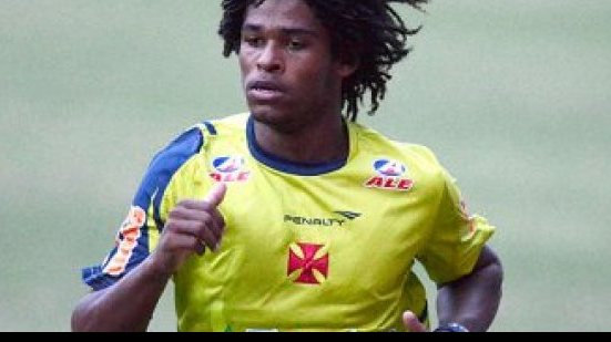 Imagem Ex-atacante do Bahia quer ajudar o Vasco na Série B