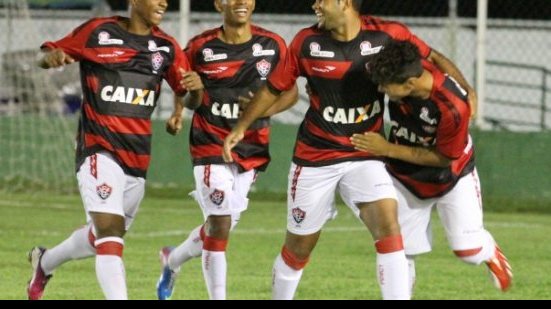 Imagem Promessa do Vitória quer agarrar oportunidade na equipe principal