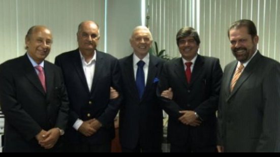 Imagem Falcão e Alexi se encontram com presidente da CBF