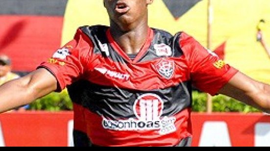 Imagem Atacante que estava emprestado é integrado ao elenco do Vitória