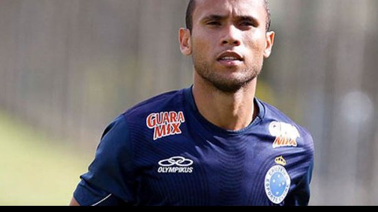 Imagem Sport acerta contratação de ex-meia do Bahia