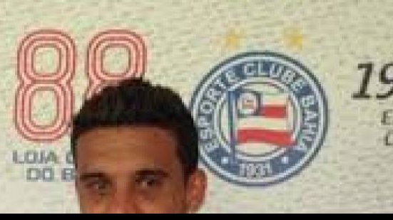 Imagem  Bahia confirma saída do atacante Jonathan Reis