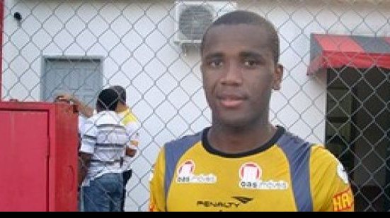 Imagem Vitória vai com time B para jogo contra o Confiança