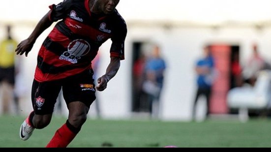 Imagem Vitória reage e bate Confiança com ajuda dos garotos