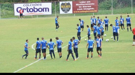 Imagem   Com mudanças, Marquinhos Santos comandou coletivo tático