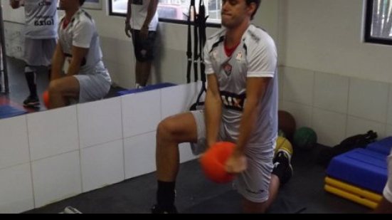 Imagem Defendi é apresentado e exalta o Vitória: "melhor da Bahia"