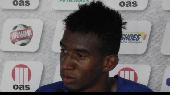 Imagem   Buscando se livrar de fama de marrento, Talisca espera voltar a titularidade