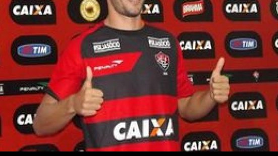 Imagem Zagueiro é regularizado e está pronto para estrear pelo Vitória