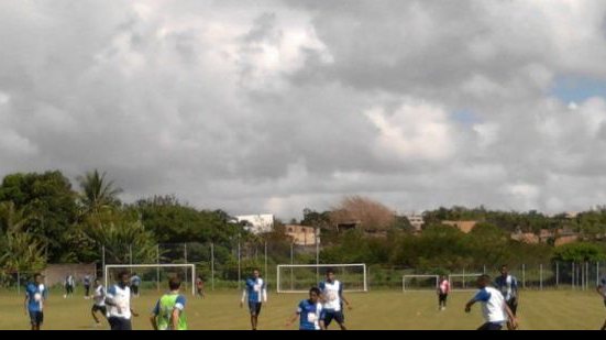 Imagem  Sem Maxi, Marquinhos comandou treino no Fazendão