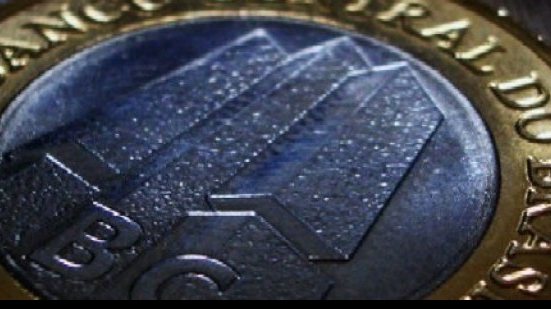 Imagem Banco Central cobra dívida milionária do Vitória, diz jornal