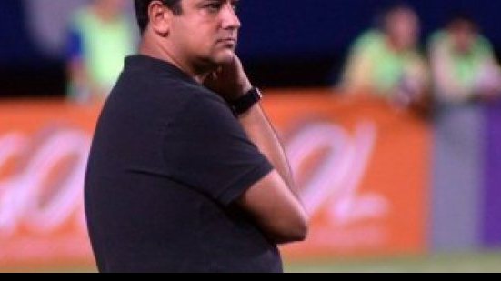 Imagem Marquinhos Santos lamenta expulsão no início do jogo