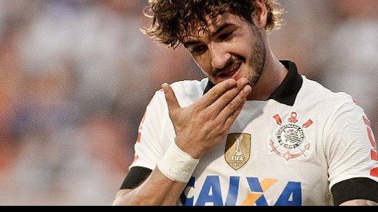 Imagem Corinthians e São Paulo realizam troca de jogadores que custaram milhões