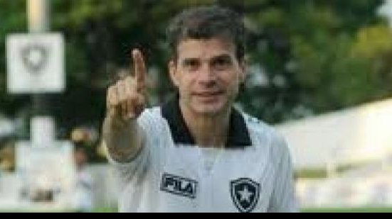 Imagem  Pela sua contagem, Túlio chega a marca de 1000 gols