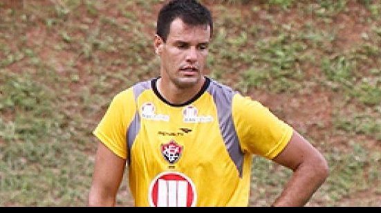 Imagem Wilson chega a 50 jogos com a camisa do Vitória
