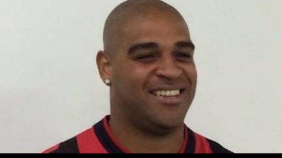 Imagem De contrato assinado, Adriano sonha alto no Atlético (PR)