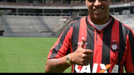 Imagem Esperança de gols no Atlético-PR, Adriano é inscrito na Libertadores
