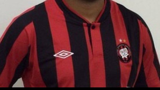 Imagem Dirigente do Atlético-PR cobra Imperador na Seleção
