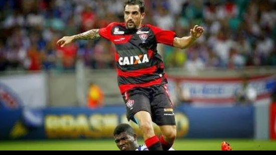 Imagem Escudero lesiona joelho e pode passar por cirurgia