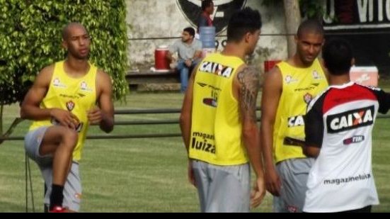 Imagem Sem descanso, titulares do Vitória treinam de olho no BaVi