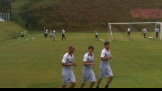 Imagem Tarde de trabalhos leves marca reapresentação do Vitória