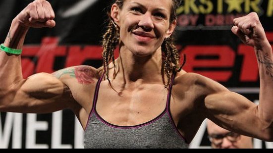 Imagem Chefão do UFC volta atrás e abre as portas para Cris Cyborg