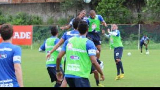 Imagem Bahia aprimora bolas paradas de olho no Galícia