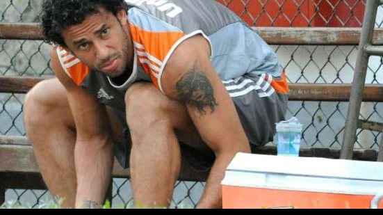 Imagem Confiante na Copa, Fred mostra força para fugir de lesões