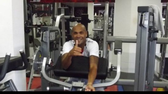 Imagem Souza completa 32 anos, mas troca comemoração por treino